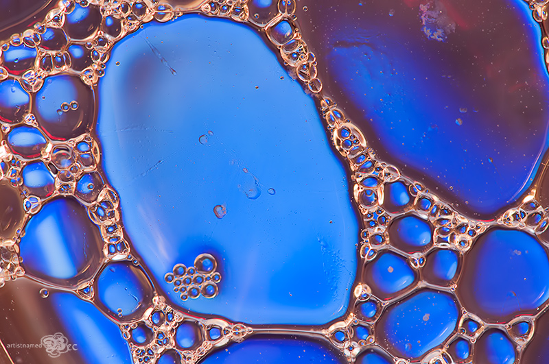 Read more about the article Create Beautiful Abstract Photos Of Oil and Water