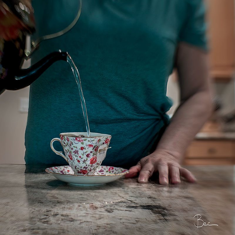 Pouring A Cup of Tea | Lensbaby Composer Pro Sweet 35